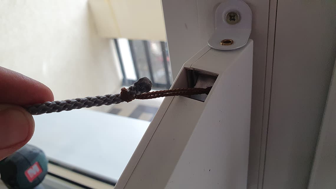 Redőny szerelési segédlet 11.2 lépés