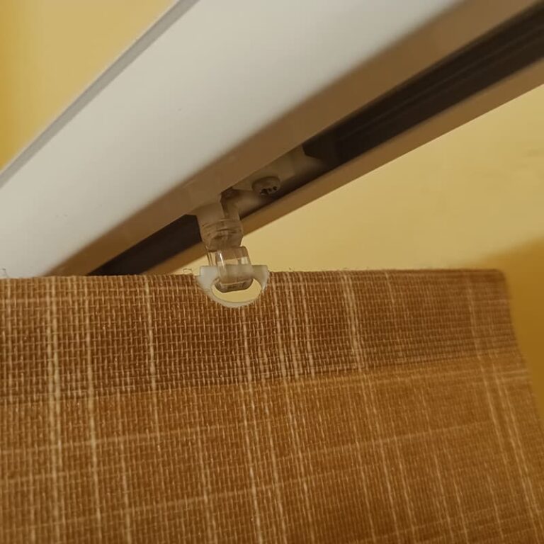Szalagfüggöny szerelési útmutató 2. lépés